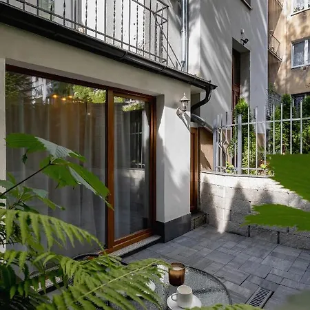 Cozy Moniuszki Cracow Downtown By Renters *