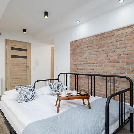 Cozy Moniuszki Cracow Downtown By Renters