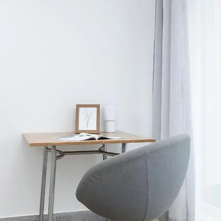 Cozy Moniuszki Cracow Downtown By Renters * 克拉科夫
