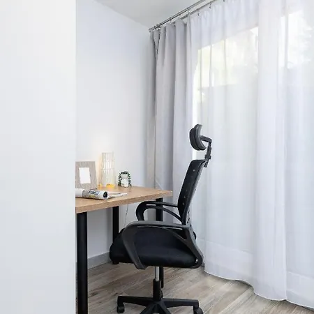 Cozy Moniuszki Cracow Downtown By Renters Krakau