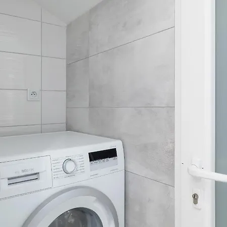 Apartment Cozy Moniuszki Cracow Downtown By Renters Krakau
